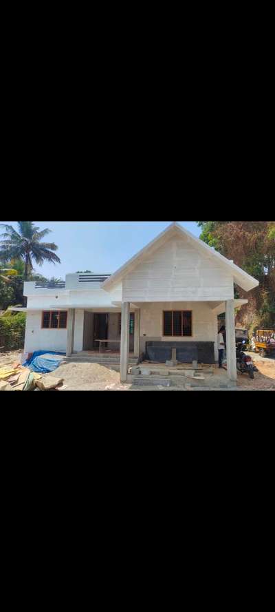 ongoing completion... 1200sqft @... kalamaserry... kochi....