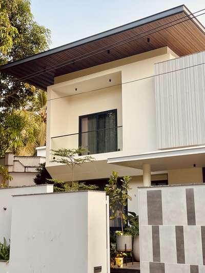 Completed project at palakkad.

#HomeDesign #InteriorDesign #Architecture #Construction #DreamHome #LuxuryHomes #ModernLiving #DesignInspiration #HousePlans #CustomHomes
#KeralaHomes #KeralaArchitecture #KeralaInteriors #KeralaConstruction #KeralaHousePlans #KeralaStyleHomes #KeralaBuilders #KeralaDesign #KeralaDecor #KeralaLifestyle
#MinimalistHomes #TraditionalHomes #ContemporaryDesign #SustainableArchitecture #LuxuryInteriors #BiophilicDesign #SmartHomes #HomeRenovation #BuildWithUs #webuilddreams