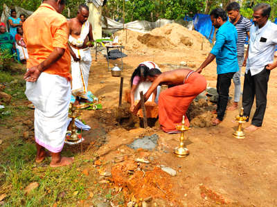 എറണാകുളം ഇടവനക്കാട് സൈറ്റിൽ കല്ലിടൽ..