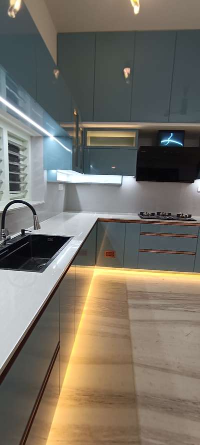 WPC LAMINATED KITCHEN