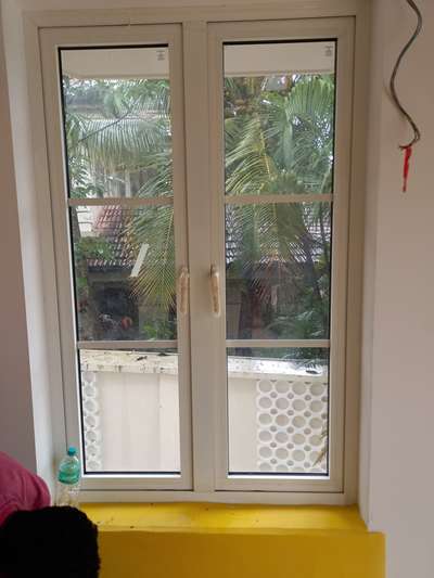 aluminum open  window