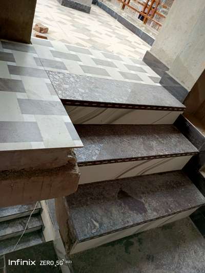1 Stairs Price Is 600/-

 #stairsteps #stairsdesign #granite_tappe
