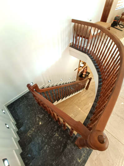 #GlassHandRailStaircase 
 #StaircaseHandRail 
 #WoodenStaircase