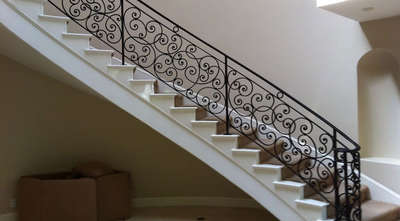 Designer Railing 1200/- per running feet

 #mssteelfabrications 
#designerrailings