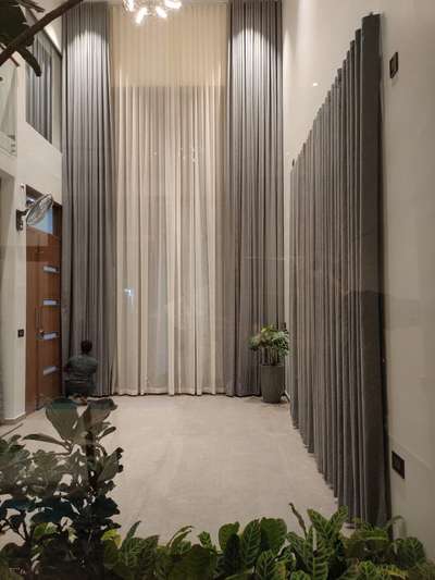 Looooooooong curtains 🥀.   


#curtains #wallpaper #homedecor #curtain #lights #furniture #interior #sofas #chairs #tables #interior #homedesign #romanblinds #blinds #sofas #diningtable #melpot #wardrobe #constructions #home #house #couch #homesweethome #homedecoration