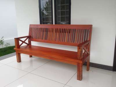 sitout bench in mahagony cost 10000