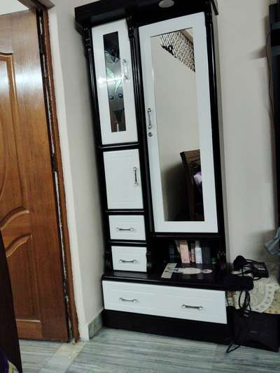 Dressing Table with 6 spaces and mirror  #DressingTable #mirrorunit #dressings_table