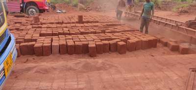 Kannur stone/ Laterite Stone
 #kannurstone  #lateritestone  #laterite  #redstone  #naturalstones  #texture  #TraditionalHouse  #chengallu  #vettukall #vettukallu 
 #temple  #templework  #nalukett  #nalukettveddu