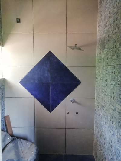 Tile work with diamond shape