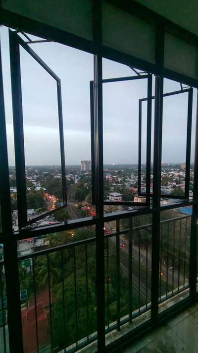 #WindowGlass #BalconyIdeas #balconydoors #glasswindows #openwindow #apartment #glasswork #fixedglass