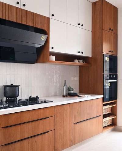 Kitchen Design by creativemaps 
Contact - 8871874090
.
.
.
 #KitchenIdeas  #LShapeKitchen  #WoodenKitchen  #KitchenCeilingDesign  #KitchenCabinet  #KitchenTable  #ModularKitchen  #KitchenInterior  #InteriorDesigner  #KitchenInterior  #LUXURY_INTERIOR  #LUXURY_|NTERIOR  #laminatekitchen  #LargeKitchen  #CelingLights  #colordeccor  #colorconcrete  #handledetail  #detaileddesign  #koloapp  #koloviral  #kolomaterials  #koloviral  #kolotipes