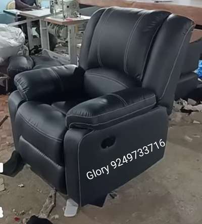 #16000 manuvel Recliner