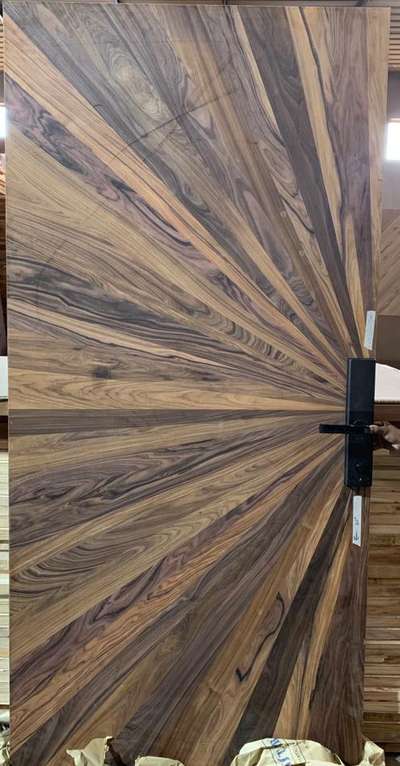 veener door
