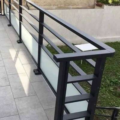 Simple Stainless Steel Balcony Grill For Home