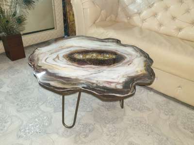 Agate slabs.
Contact 9995846525