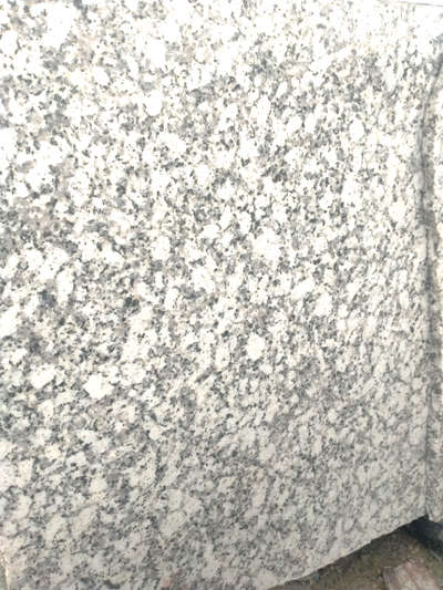 p white granite