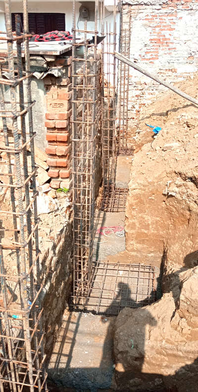 column layout ( Gaur city noida)