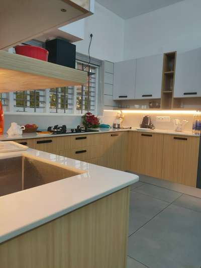 Modular kitchen.9526284034