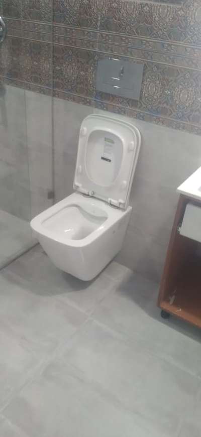 bathroom deep cleaning service 8972144592