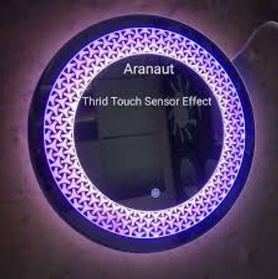New Led Mirror
6 Months warranty
contact n. 8209579395