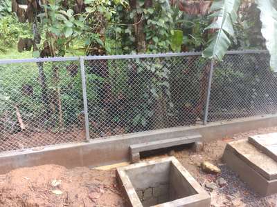 Chainlink fencing, carporch