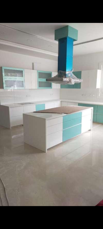 *Modular kitchen *
Modular kitchen with material