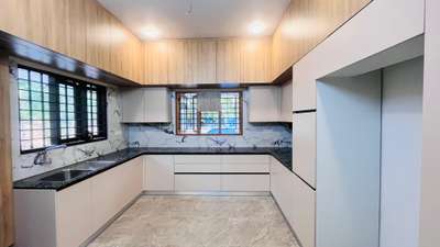 Modular kitchen#kottayam #InteriorDesigner  #KitchenCabinet  #LargeKitchen