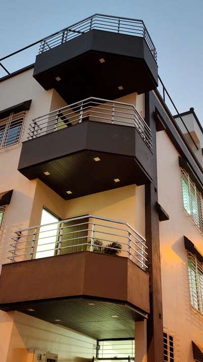 *Steel Railing *
Steel staircase and Balcony railing