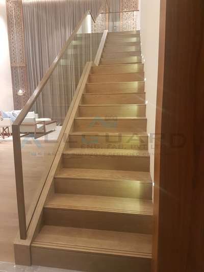 Narrow Toprail  #GlassHandRailStaircase