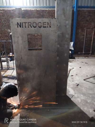 petrol pump nitrogen box
