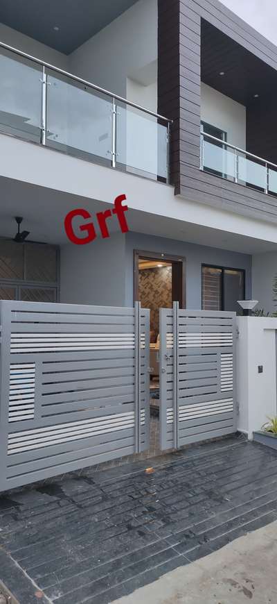 #GlassBalconyRailing  #StainlessSteelBalconyRailing  #stainlesssteelworks