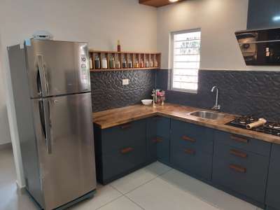 Kitchen cabins in modern design (top wood)