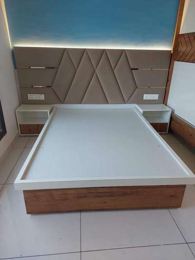 Shahid furniture delhi ncr cn 9871657827 9897519617