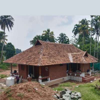 #Kottayam  #TRISSUR #TraditionalHouse  #traditiinal  #Nalukettu  #nalukettuveedu  #nalukettuarchitecturestyle  #nadumuttam  #athangudi  #InteriorDesigner  #Kollam  #tvm  #Alappuzha  #Kottayam