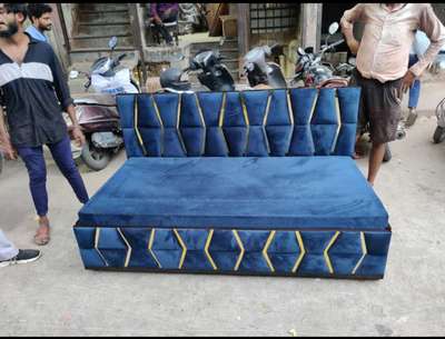 Diwan cum bed| 3 seater diwan cum bed 
order now - 9211779443
price - 17500/ 
free shipping dehli and Delhi ncr