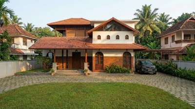 A house that feels home, tailored for modern living. This Residence is inspired from the evergreen beauty of kerala traditional architecture and modern elements, with a central Courtyard and open spatial planning 
Place : kodungaloor, Thrissur
Area : 1860 sqft 3BHK
Status : Ongoing 
 #keralatraditionalhomes #Naalukett #courtyardhouse #architecturedesigns #HouseDesigns #ElevationDesign #3delevationhome