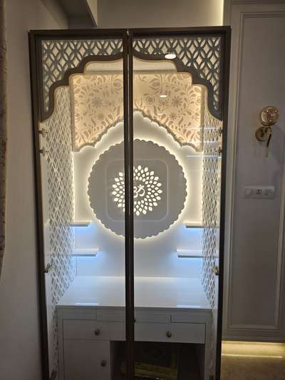 #templedoor