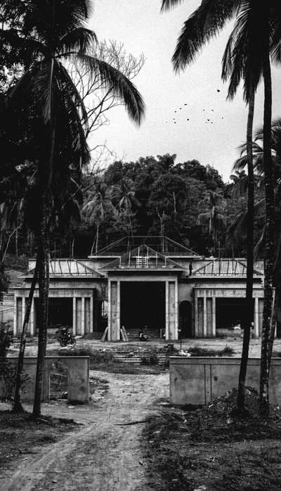 Where vision begins to take form — an ongoing luxury residence shaped through refined architecture, expansive planning, and meticulous execution. A project designed to bring together timeless aesthetics, contemporary living, and landscape-driven luxury at Amminikkad Perinthalmanna.

#Perinthalmanna #LuxuryResidence #SiteProgress #ConstructionUpdate #Architecture #LuxuryVilla #ResidentialDesign #ArchitectureAndInteriors #OngoingProject #LuxuryLiving #VillaConstruction #KeralaHomes #ContemporaryArchitecture #LandscapeDesign #modernvilla