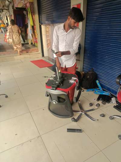 hamare yahan chair repairing ka kam Kiya jata hai