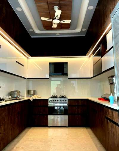 Contract Me 9911588736.🔥🤞🏻For All Interior Work......Likes Almirah...Modular kitchen .....Bed....Kitchens....Lobby.....Diningroom......Pop....Lighting..... Etc........ #mansuriinterior #AltarDesign #Almirah #ModularKitchen #LargeKitchen #ClosedKitchen #KitchenCabinet #Modularfurniture #ModernBedMaking #modular #KingsizeBedroom #WoodenBeds #BedroomCeilingDesign #bedroom