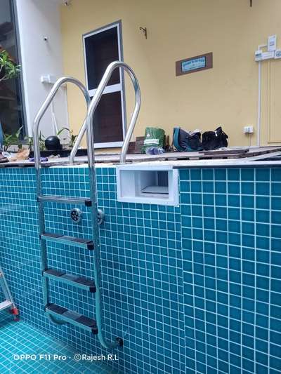 Pool ladder 🏊‍♂️🏊‍♂️