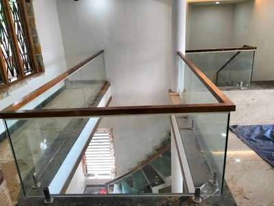 *GLASS HANDRAIL*
good service