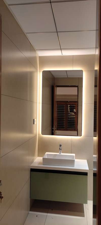 led back lit mirror #ledmirrors #baackl