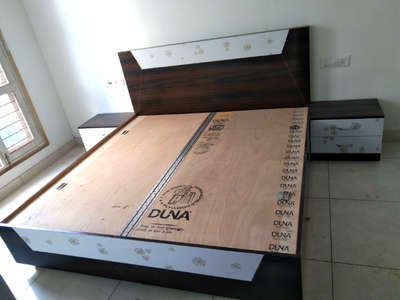 bed. 
#WoodenBeds