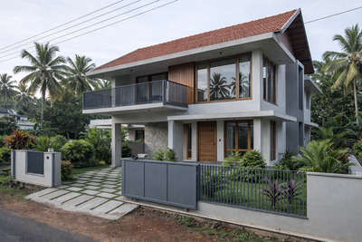 #kakkanad  #2000sqft #5centPlot #40LakhHouse #doublestory #architecturedesigns #HouseConstruction #FloorPlans #3BHK