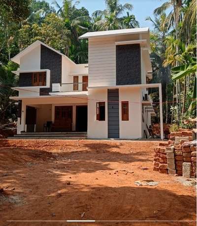 sujith kumar
calicutt
39 lakh
competed project # construction #InteriorDesigner  #KitchenInterior  #Fullbody  #fullinterior  #furniture