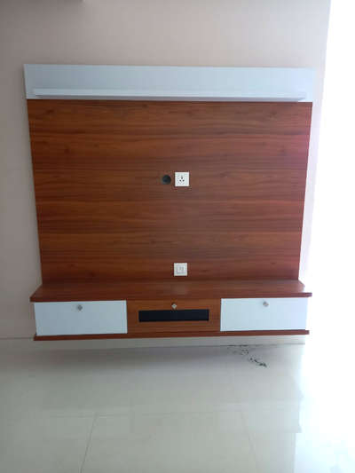 Tv unit works
all details contact
9995781180
9995691180