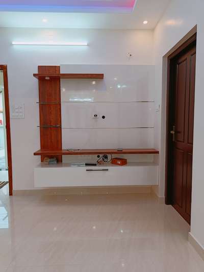 CASTLE BUILDERS AND ARCHITECTS
MUKKAMPALAMOOD 


SITE @ Naruvanmood 

 #Thiruvananthapuram  #interiorwork  #tvunits