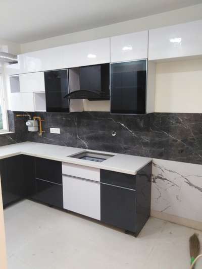 Modular kitchen 1500 pr sqr ft. Mob. 8750171686