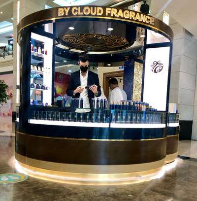 Kiosk By cloud Fragrance 
Al Ain Mall,Abudhabi
#interiordesign #kiosk 
#perfumestore #designideas #mallfitout #retailfitout #abudhabi #alainmall 
A creative fast casual concept of serving best perfumes in a kiosk.A warm and comforting space to create a vibe that matches the fresh fragrance offerings.A simple,stylish yet elegant take on interiors.